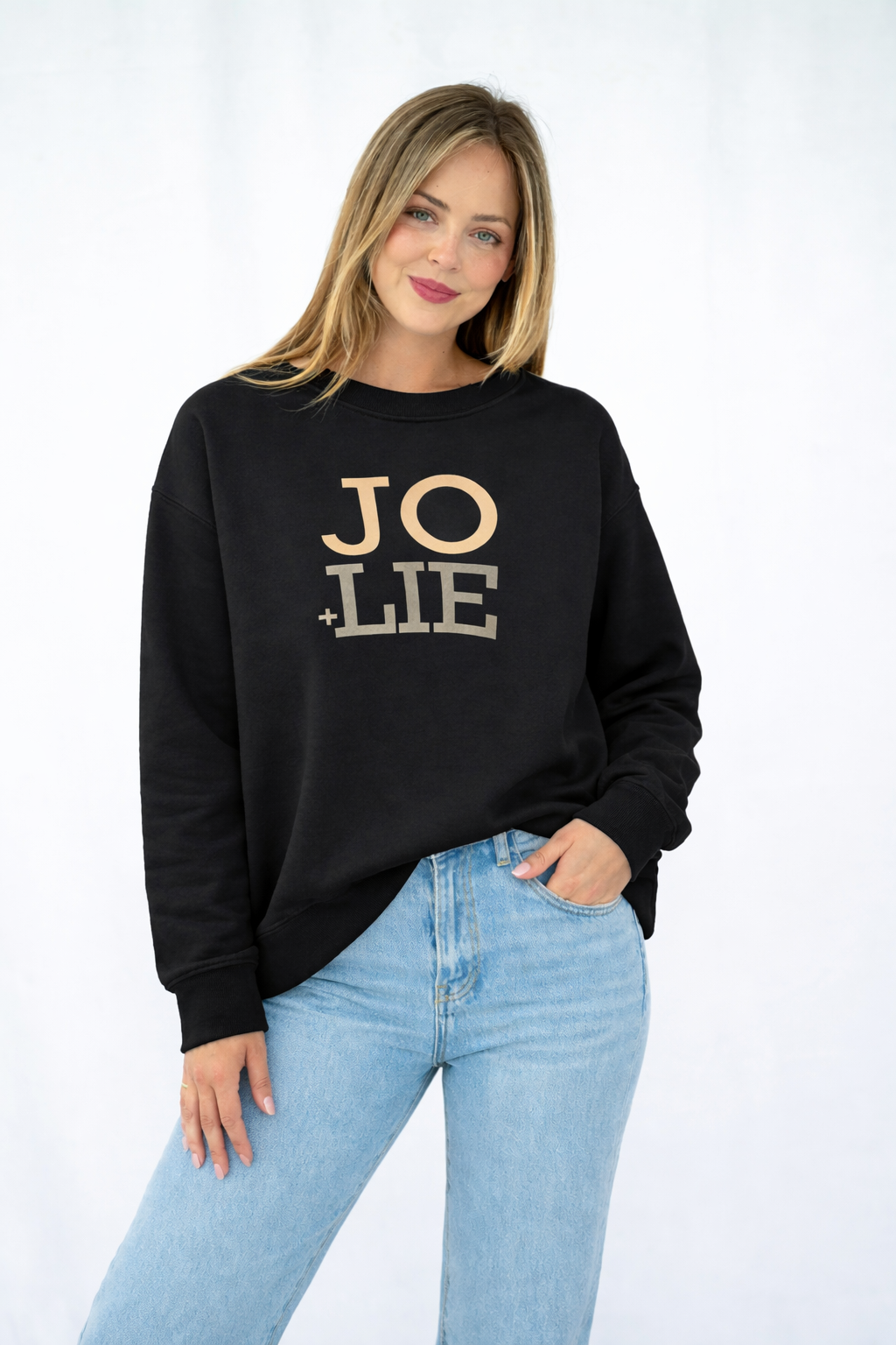 Black crew neck sweatshirt with motive on front